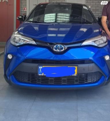 טויוטה C-HR Chic הייבריד אוט' 1.8 (98 כ"ס) בנזין 2022 למכירה ברחובות