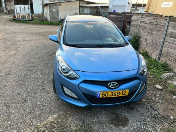 יונדאי i30 Inspire סטיישן אוט' 1.6 (135 כ"ס) בנזין 2012 למכירה בהוד השרון