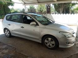 יונדאי i30CW Inspire סטיישן אוט' 1.6 (126 כ''ס) בנזין 2011 למכירה ביר