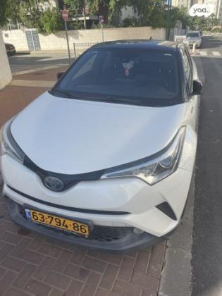 טויוטה C-HR Chic הייבריד אוט' 1.8 (98 כ"ס) בנזין 2017 למכירה בפתח תקווה