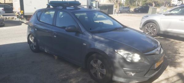 יונדאי i30 Inspire אוט' 1.6 (126 כ''ס) בנזין 2011 למכירה בירושלים