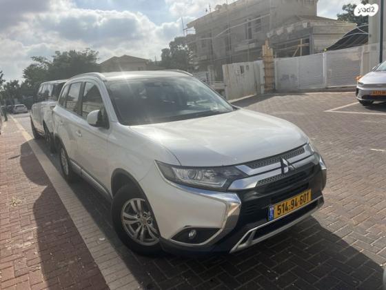 מיצובישי אאוטלנדר Intense אוט' 7 מק' 2.0 (150 כ"ס) בנזין 2019 למכירה בגנות הדר