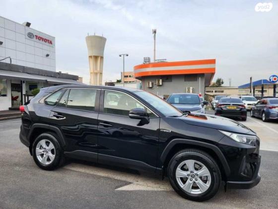 טויוטה RAV4 הייבריד E-volve הייבריד אוט' 2.5 (178 כ''ס) בנזין 2019 למכירה בראשון לציון