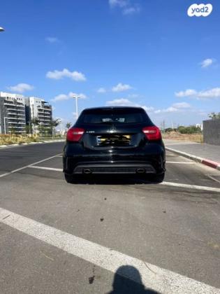 מרצדס A-Class A180 Urban סדאן אוט' 1.6 (122 כ''ס) בנזין 2014 למכירה בהרצליה