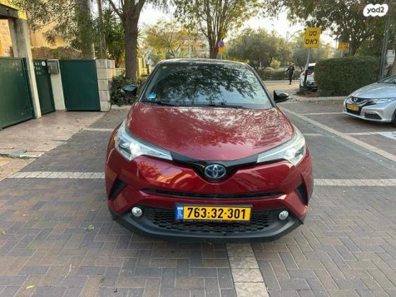 טויוטה C-HR Chic הייבריד אוט' 1.8 (98 כ"ס) בנזין 2019 למכירה בראשון לציון