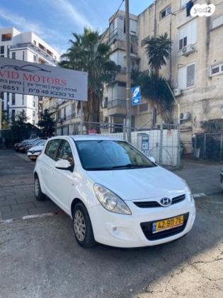 יונדאי i20 Inspire אוט' 1.4 (100 כ"ס) [2009-2015] בנזין 2011 למכירה בפתח תקווה