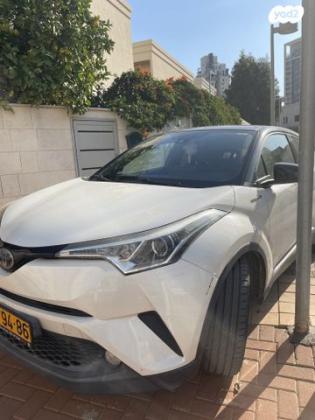 טויוטה C-HR Chic הייבריד אוט' 1.8 (98 כ"ס) בנזין 2017 למכירה בפתח תקווה