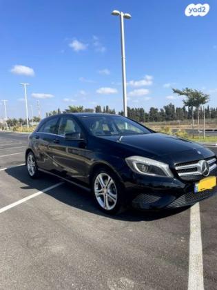 מרצדס A-Class A180 Urban סדאן אוט' 1.6 (122 כ''ס) בנזין 2014 למכירה בהרצליה