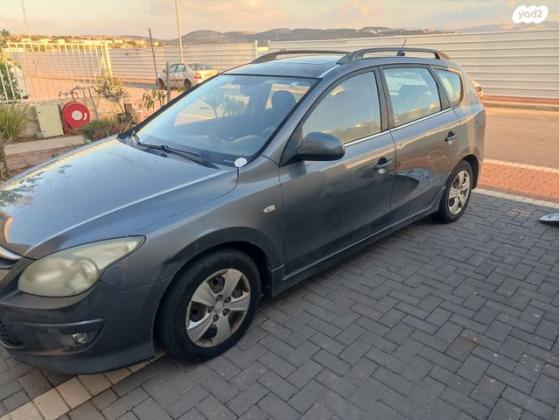 יונדאי i30CW Inspire סטיישן אוט' 1.6 (126 כ''ס) בנזין 2010 למכירה בראש העין