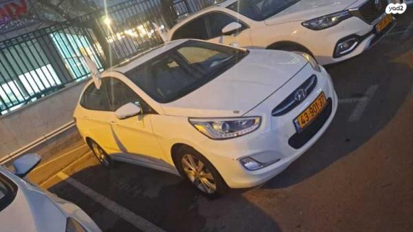 יונדאי i25 Premium אוט' 1.6 (124 כ"ס) בנזין 2016 למכירה בראשון לציון