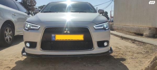 מיצובישי לנסר ספורטבק Sport אוט' 5 דל' 1.8 (140 כ"ס) בנזין 2015 למכירה באשקלון