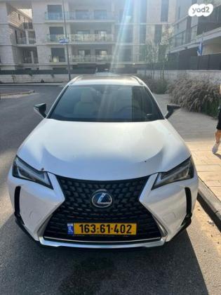 לקסוס UX UX250H Premium הייבריד אוט' 2.0 (152 כ''ס) בנזין 2020 למכירה בחיפה