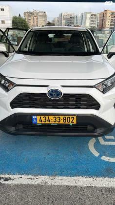 טויוטה RAV4 הייבריד E-volve הייבריד אוט' 2.5 (178 כ''ס) בנזין 2021 למכירה בעפולה