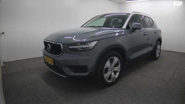 וולוו XC40 T4 Momentum with Leather אוט' 2.0 (190 כ''ס) בנזין 2020 למכירה בראשון לציון