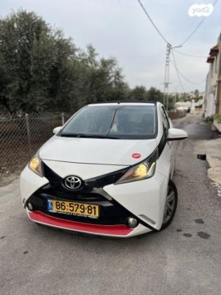 טויוטה אייגו (AYGO) Open Top אוט' 1.0 (69 כ"ס) בנזין 2016 למכירה בכפר כמא