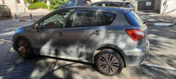 סוזוקי SX4 קרוסאובר GLX אוט' 1.6 (118 כ''ס) בנזין 2015 למכירה בחולון