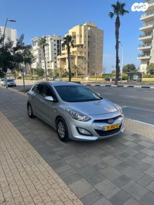 יונדאי i30 Inspire סטיישן אוט' 1.6 (135 כ"ס) בנזין 2013 למכירה בחדרה