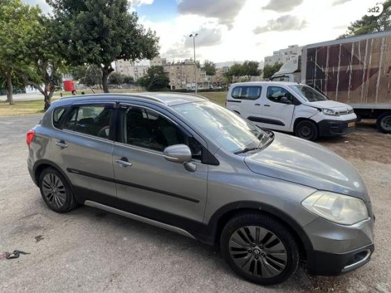 סוזוקי SX4 קרוסאובר GLX אוט' 1.6 (118 כ''ס) בנזין 2016 למכירה בקרית אתא