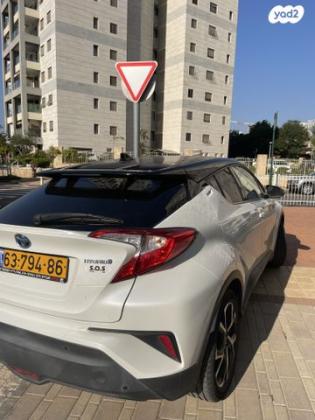 טויוטה C-HR Chic הייבריד אוט' 1.8 (98 כ"ס) בנזין 2017 למכירה בפתח תקווה