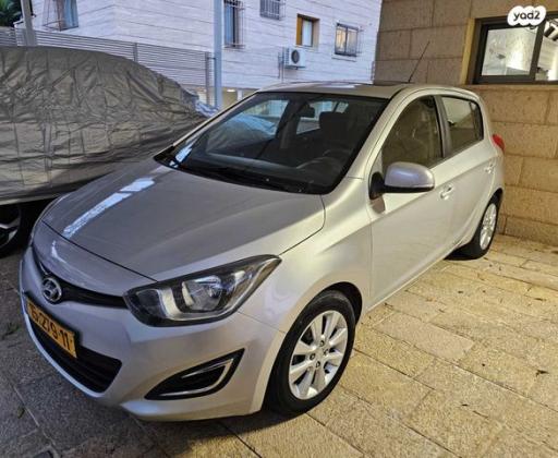 יונדאי i20 Inspire אוט' 1.4 (100 כ"ס) [2009-2015] בנזין 2013 למכירה בחיפה