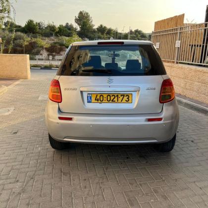 סוזוקי SX4 GLX-HB הצ'בק אוט' 1.6 (119 כ''ס) בנזין 2010 למכירה בבית שמש