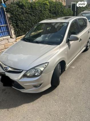 יונדאי i30 Inspire אוט' 1.6 (126 כ''ס) בנזין 2011 למכירה בנתניה