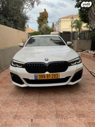 ב.מ.וו סדרה 5 530E M-Design SE אוט' 2.0 (184 כ''ס) היברידי חשמל / בנזין 2023 למכירה בחדרה