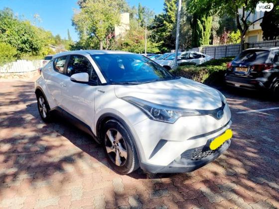 טויוטה C-HR Flow-P הייבריד אוט' 1.8 (98 כ"ס) בנזין 2019 למכירה במודיעין מכבים רעות