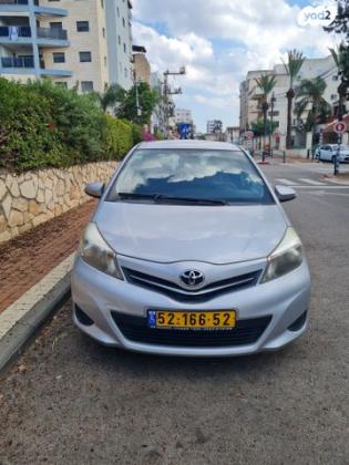 טויוטה יאריס Style אוט' 1.3 (99 כ"ס) בנזין 2013 למכירה בעפולה