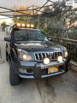 טויוטה לנד קרוזר קצר 4X4 Premium אוט' דיזל 3.0 (173 כ''ס) דיזל 2005 למכירה בזכרון יעקב