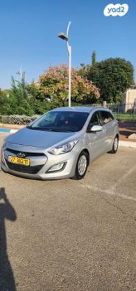 יונדאי i30 Inspire סטיישן אוט' 1.6 (135 כ"ס) בנזין 2013 למכירה באור יהודה