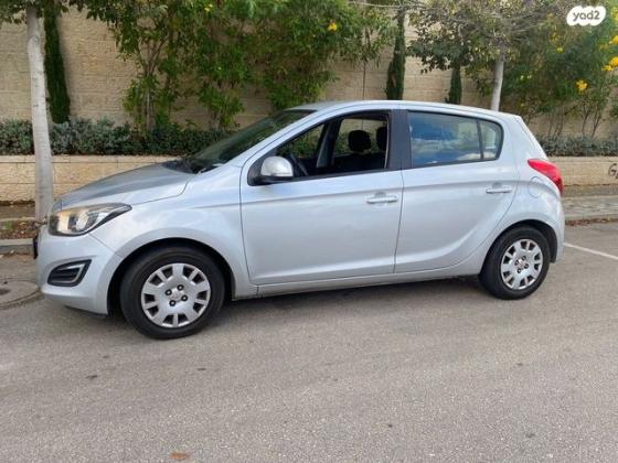 יונדאי i20 Inspire אוט' 1.4 (100 כ"ס) [2009-2015] בנזין 2014 למכירה בחיפה