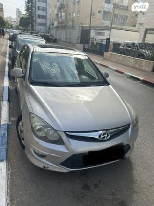 יונדאי i30 Inspire אוט' 1.6 (126 כ''ס) בנזין 2011 למכירה בנתניה