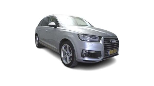 אאודי Q7 4X4 Superior הייבריד דיזל אוט' 5 מ' 3.0 (374 כ''ס) 2018 למכירה ב