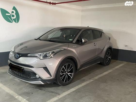 טויוטה C-HR Lounge הייבריד אוט' 1.8 (98 כ''ס) בנזין 2019 למכירה בתל אביב יפו