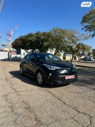 טויוטה C-HR Flame הצ'בק אוט' 1.8 (122 כ''ס) בנזין 2021 למכירה בפתח תקווה