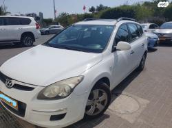 יונדאי i30CW Inspire סטיישן אוט' 1.6 (126 כ''ס) בנזין 2010 למכירה במו