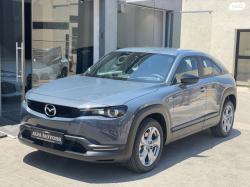 מאזדה CX-5 4X4 Signatyre אוט' 4 דל' 2.0 (165 כ"ס) בנזין 2023 למכירה בתל א