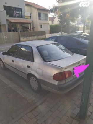 טויוטה קורולה Terra Class אוט' 1.6 בנזין 1998 למכירה ברחובות