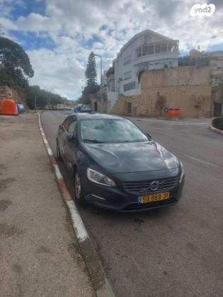 וולוו S60 T5 Kinetic אוט' 2.0 (245 כ''ס) בנזין 2015 למכירה בחיפה