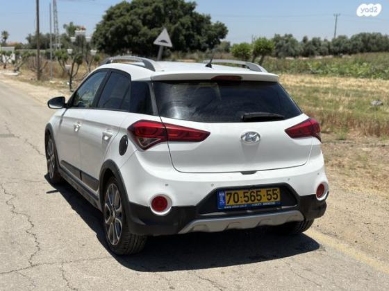 יונדאי i20 קרוס Premium אוט' 1.4 (100 כ"ס) בנזין 2017 למכירה באשדוד