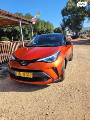 טויוטה C-HR Launch ED הייבריד אוט' 1.8 (98 כ''ס) בנזין 2020 למכירה בחיפה