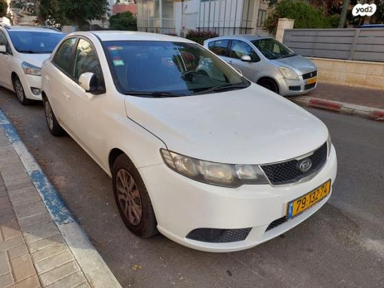 קיה פורטה LX אוט' 1.6 (126 כ"ס) בנזין 2011 למכירה בפתח תקווה