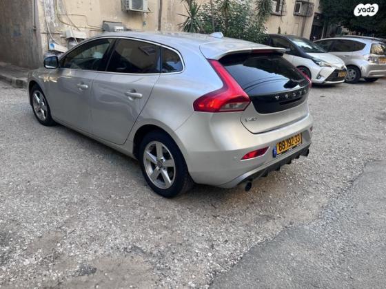 וולוו V40 T4 R-Design אוט' 1.6 (180 כ"ס) בנזין 2016 למכירה בחולון