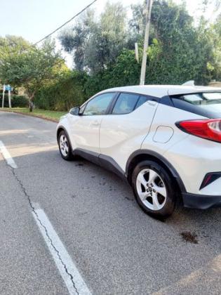 טויוטה C-HR Flow-P הייבריד אוט' 1.8 (98 כ"ס) בנזין 2019 למכירה במודיעין מכבים רעות