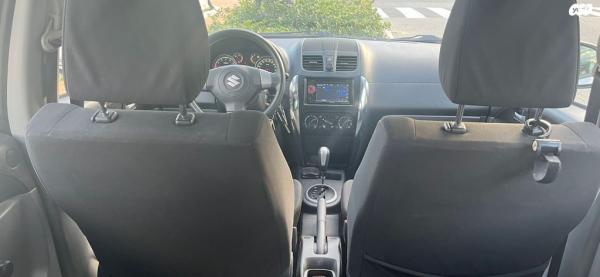 סוזוקי SX4 GLA הצ'בק אוט' 1.6 (120 כ"ס) בנזין 2014 למכירה בבית דגן