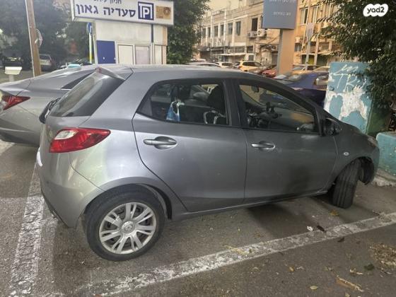 מאזדה H Dynamic אוט' 1.5 (103 כ"ס) בנזין 2015 למכירה בגני תקווה