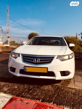 הונדה אקורד Luxury אוט' 2.0 (156 כ''ס) בנזין 2014 למכירה ברמת גן