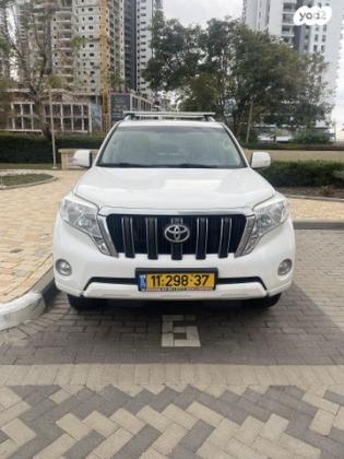 טויוטה לנד קרוזר ארוך 4X4 Luxury 5 אוט' דיזל 5 מק' 2.8 (177 כ"ס) דיזל 2016 למכירה בבת ים