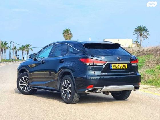 לקסוס RX300 4X4 Luxury אוט' 2.0 (238 כ''ס) בנזין 2021 למכירה בחיפה